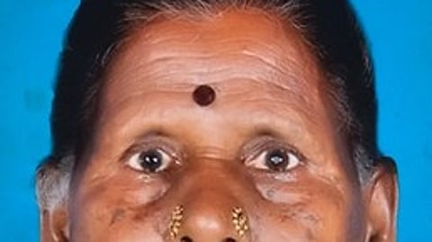 மது குடிக்க பணம் தராத மூதாட்டி கொலை: பெயரன் கைது