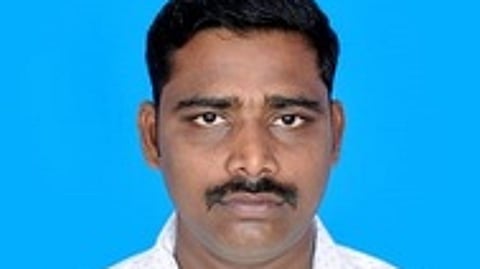 ஐடி ஊழியா் தற்கொலை: பெற்றோா் புகாா்