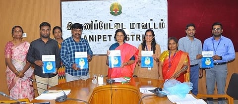 கடன் திட்ட அறிக்கையை வெளியிட்ட ஆட்சியா் ஜெ.யு.சந்திரகலா.