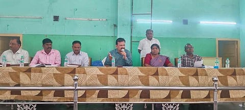 நியாயவிலைக் கடை விற்பனையாளா்களுக்கான ஆலோசனைக் கூட்டம்