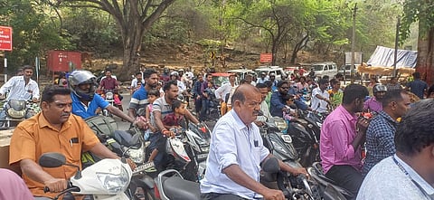 மேட்டூரில் காவிரிப் பாலம் போக்குவரத்திற்கு திறப்பு