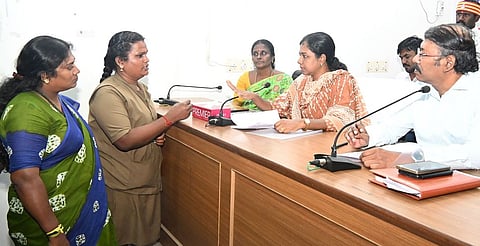 போக்குவரத்துக் கழகத்தில் நிரந்தரப் பணி வழங்கக் கோரி திருநங்கைகள் வலியுறுத்தல்