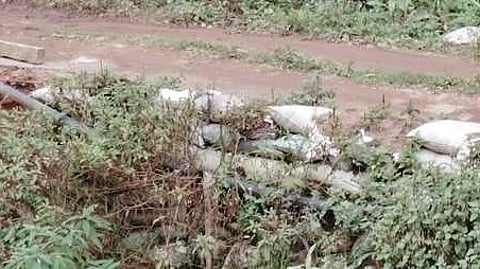 கொடைக்கானல் அருகே சேதமடைந்த நிலையிலுள்ள கீழான வயல் பாலம்.