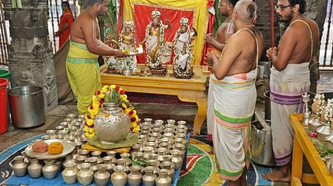 திருப்பதி கோதண்டராமருக்கு நடைபெற்ற அஷ்டோத்ர கலசாபிஷேகம்.