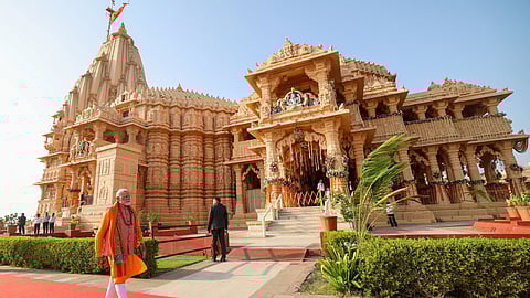 சோம்நாத்தில் பிரதமர் மோடி.