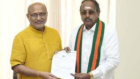 தரங்கம்பாடிக்கு ரயில் சேவை: குடியரசு துணைத் தலைவரிடம் மனு