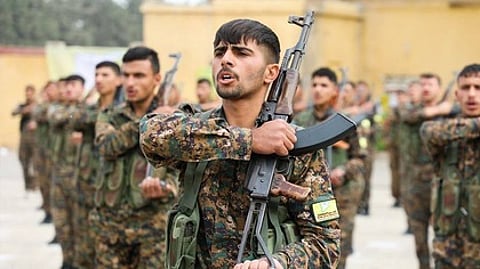 எஸ்டிஎஃப் படையினா்