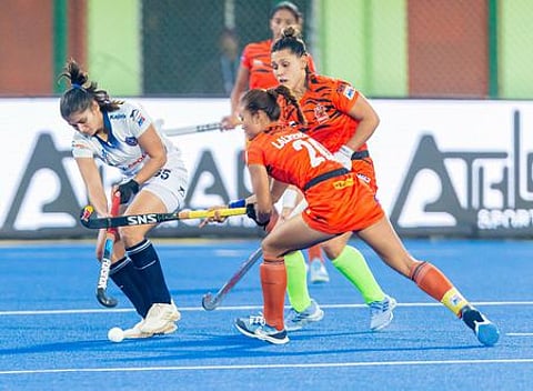 பெங்கால்-எஸ்ஜி பைப்ா்ஸ் அணியினா்