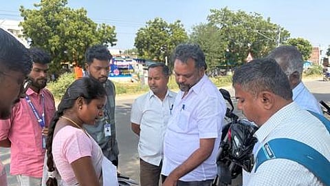 திருத்தங்கல் ரயில்வே மேம்பாலத் திட்டம்: மின் கம்பங்களை இடமாற்ற அதிகாரிகள் ஆய்வு