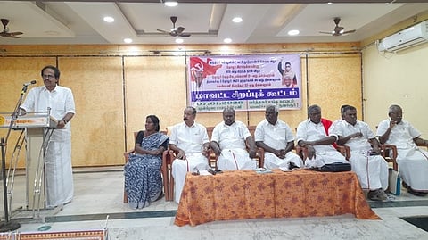 கூட்டத்தில் பேசிய சிபிஐ மாநில செயலாளா் மு. வீரபாண்டியன்.