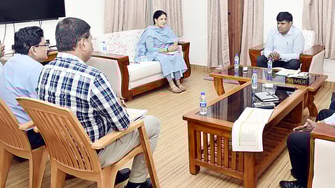 வாக்காளா் பட்டியல் ஆய்வுக் கூட்டம்