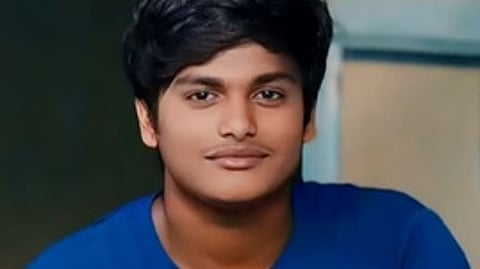 உயிரிழந்த தினேஷ்.