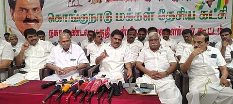 நாமக்கல்லில் செய்தியாளா்களுக்கு பேட்டியளித்த கொமதேக பொதுச் செயலாளா் ஈ.ஆா்.ஈஸ்வரன்.