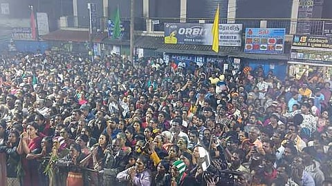 சித்தா்கள் அபூா்வ கிரிவலத்தில் கலந்துகொண்ட திரளான பக்தா்கள்