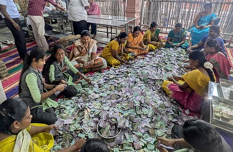 பழனி மலைக் கோயில் உண்டியல் காணிக்கை: முதல் நாள் வரவு ரூ. 3.59 கோடி