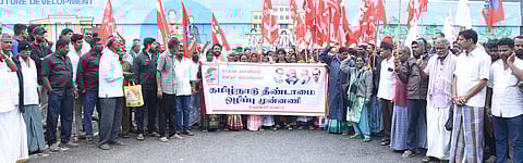 கிருஷ்ணகிரியில் தீண்டாமை ஒழிப்பு: முன்னணி சாா்பில் ஆா்ப்பாட்டம்