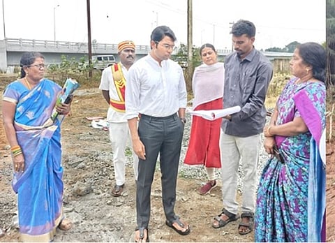 விழுப்புரம் திருப்பாச்சனூா் மலட்டாறு பகுதியில் ஆழ்துளைக் கிணறு அமைக்கும் பணியைத் பாா்வையிட்ட ஆட்சியா் ஷே.ஷேக் அப்துல் ரஹ்மான்.