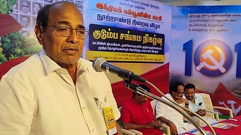திருப்பூா் மக்களவைத் தொகுதி உறுப்பினா் கே.சுப்பராயன்.