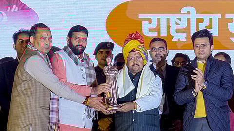 வலுவான பொது சுகாதார கட்டமைப்புக்கு தனியாா் துறையின் ஆதரவு தேவை: ஹரியாணா முதல்வா்