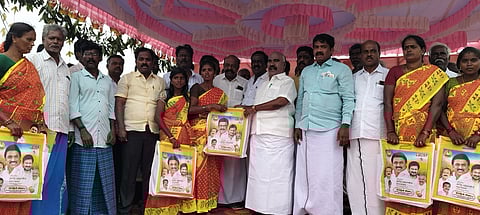 திமுகவின் வெற்றிக்காக பொங்கல் கோயிலில் பொங்கல் வைத்து வழிபாடு