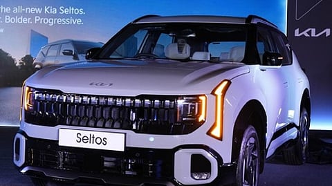 புதிய வகை ‘கியா செல்டாஸ்’ காா் அறிமுகம்