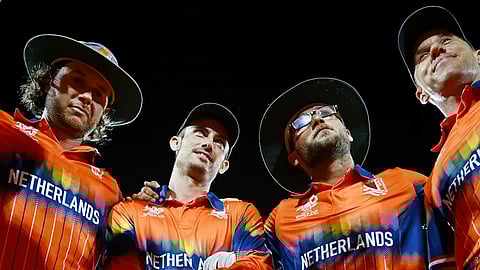 நெதர்லாந்து அணி...