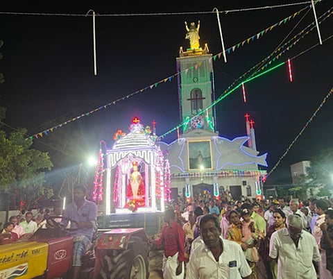தங்கச்சிமடத்தில் குழந்தை இயேசு ஆலய சப்பர பவனி