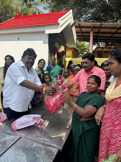 பொங்கல் விழாவில் 500 பேருக்கு நல உதவிகள்