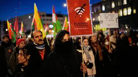 ஈரானில் உள்ள இந்தியர்களை அழைத்து வர சிறப்பு விமானம்!