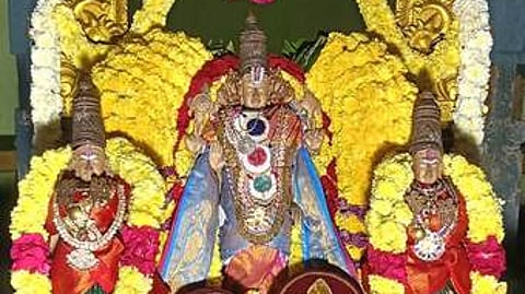சங்கராந்தி உற்சவத்தை முன்னிட்டு சிறப்பு அலங்காரத்தில் ஸ்ரீவேதவல்லி, விஜயவல்லி சமேத ஸ்ரீவீரநாராயண பெருமாள்.