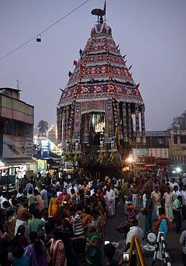 சாரங்கபாணி சுவாமி கோயிலில்
தைப் பொங்கல் தேரோட்டம்