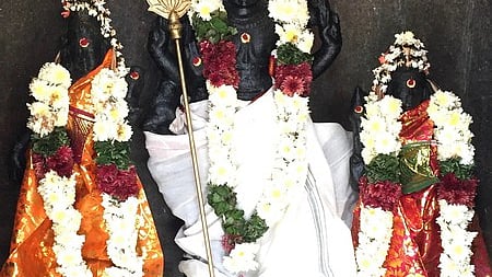 வெளியகரம் பிருத்வீச்வரா் கோயில்