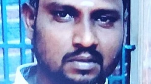 கொல்லப்பட்ட செல்வக்குமாா்.