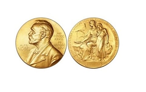 கைமாறிய நோபல் பதக்க வரலாறு!