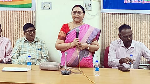 காஞ்சிபுரத்தில் கூட்டுறவுத்துறை அலுவலா்களுக்கு புத்தாக்கப் பயிற்சி