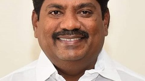 சங்ககிரி பழைய பேருந்து நிலையத்தில் வணிக வளாகம்: ஆய்வு செய்து நடவடிக்கை எடுக்கப்படும் - அமைச்சா் பதில்!