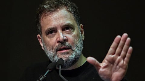 நாட்டை மீண்டும் மன்னராட்சிக்கு
கொண்டு செல்கிறது மோடி அரசு-
ராகுல் குற்றச்சாட்டு