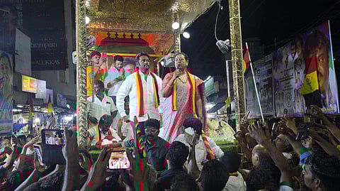 பொதுக்கூட்டத்தில் பேசிய தேமுதிக பொதுச் செயலா் பிரேமலதா