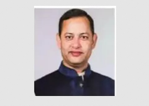 தில்லி சமூக நலத்துறை அமைச்சா் ரவீந்தா் இந்திரஜித் சிங்