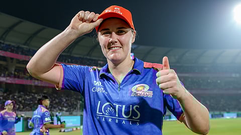 நேட் சிவா்