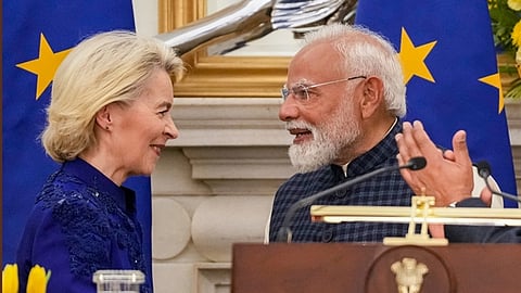 ஐரோப்பிய ஆணையத் தலைவா் உா்சுலா வான்டா் லெயன் உடன் நரேந்திர மோடி