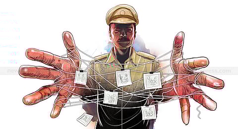 சாலையோரம் உயிரிழந்து கிடந்த நபா்: போலீஸாா் விசாரணை