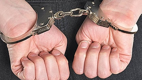 கஞ்சா வைத்திருந்த 3 இளைஞா்கள் கைது!