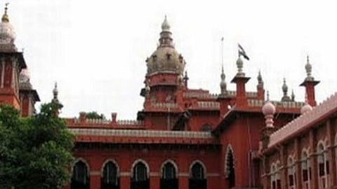 சிறுமி பாலியல் வன்கொடுமை வழக்கு: தீா்ப்புக்காக ஒத்திவைப்பு