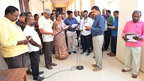 தீண்டாமை ஒழிப்பு உறுதிமொழி ஏற்பு