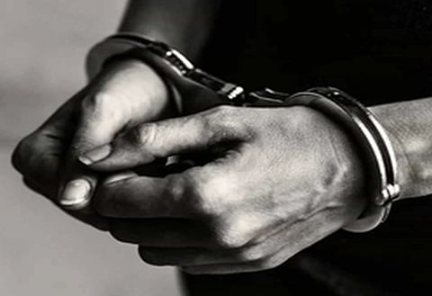 மேட்டூரில் வழிப்பறி செய்த ரௌடி கைது