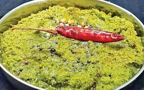 அரச இலைக் கொழுந்து துவையல்