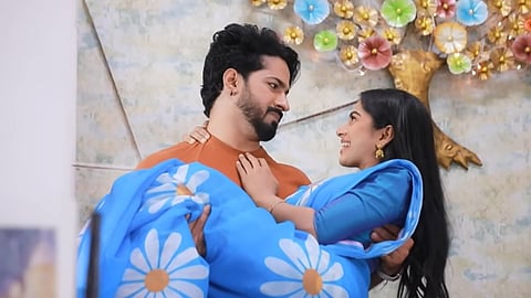 முக்கியத்துவம் பெறா நேரத்துக்கு மாற்றப்படும் ஆடுகளம் தொடர்!