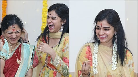 புதிய வீட்டில் தாய் உடன் நடிகை சோனியா சுரேஷ்