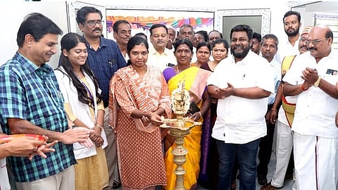 பொன்னமராவதியில் நகா்ப்புற
நலவாழ்வு மைய கட்டடம் திறப்பு